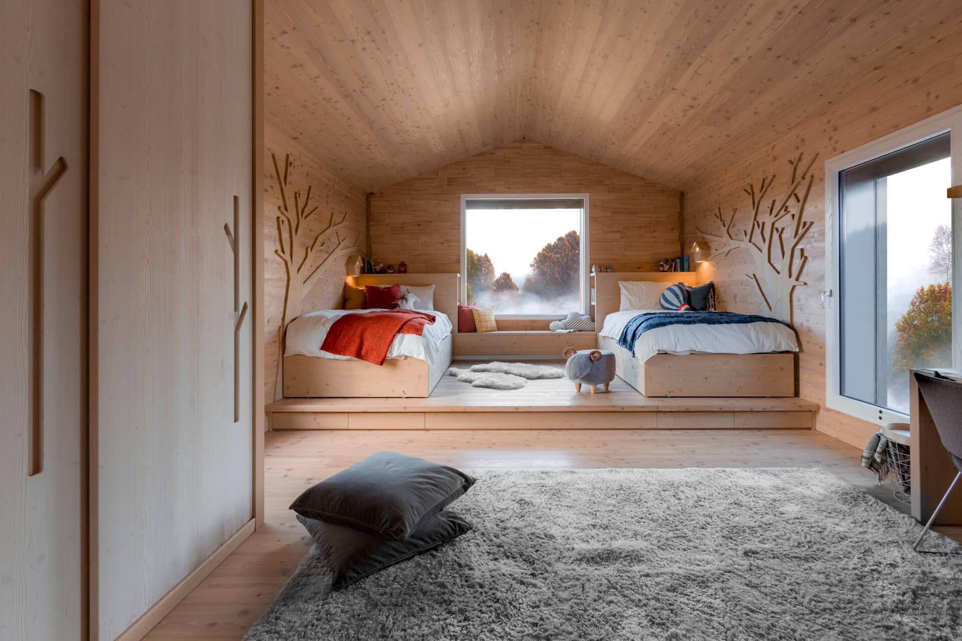 Home slide 6